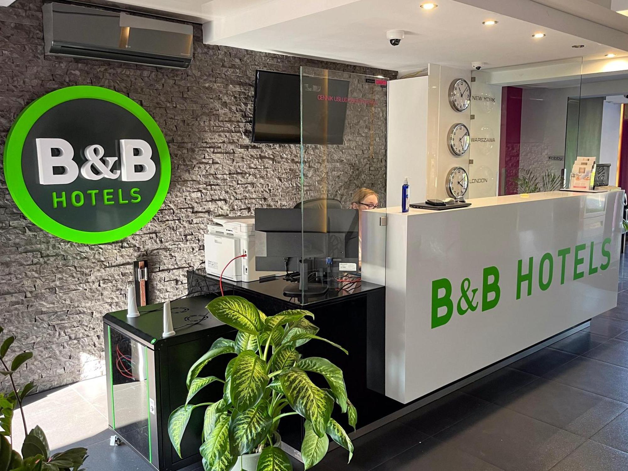 B&B Hotel 比托姆 外观 照片